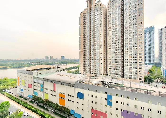 Moxy Hcmc Aparts - Vinhomes Central Park, Ice Rink