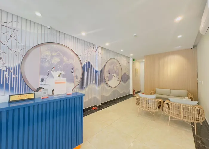 Joy Inn Hotel - Near T3 Terminal